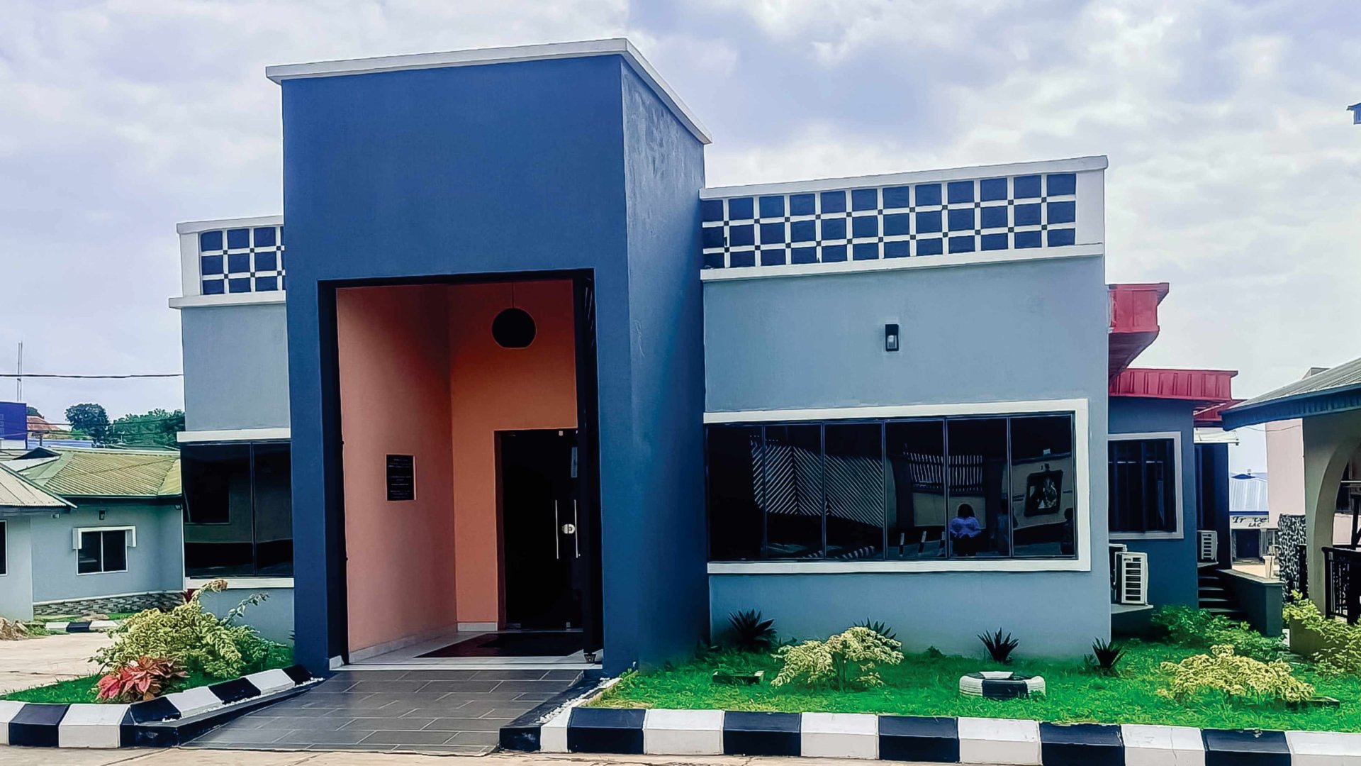 construction of a modern office building — gallery image