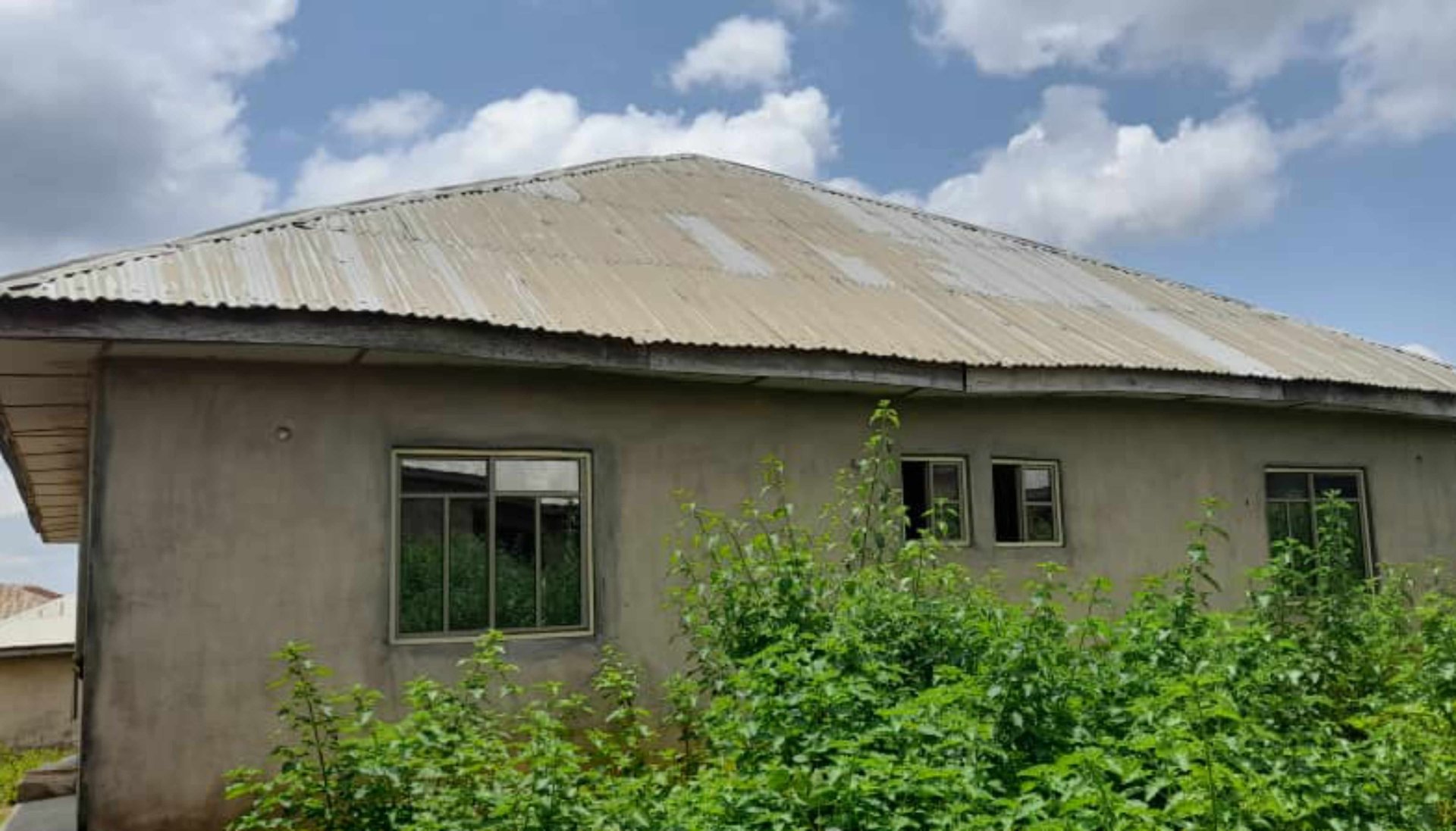 Renovation of four bedroom bungalow — gallery image